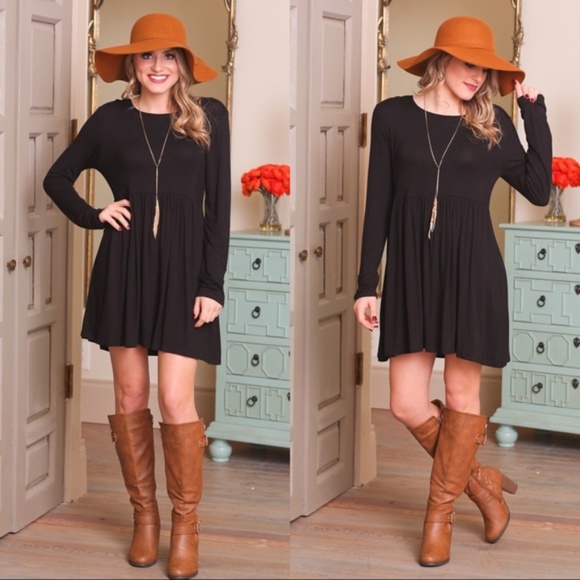 Infinity Raine Dresses & Skirts - ❤️ LAST ONE! Black Long Sleeve Baby Doll Dress